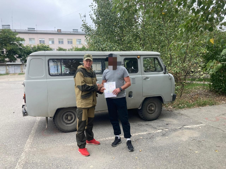 Депутат райсобрания Андрей Печников доставил авто на Донбасс