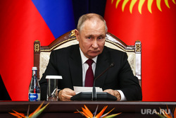 Совместное заявление президентов России и Киргизстана по итогам переговоров в Бишкеке. Бишкек, Киргизская республика, путин владимир