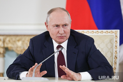 Президент России Владимир Путин на итоговой пресс-конференции саммита "Россия-Африка". Санкт-Петербург, путин владимир, топ