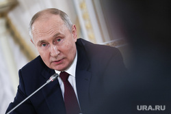 Путин в годовщину присоединения Донбасса успокоил россиян
