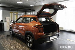 Автомобиль "Москвич 3" в автосалоне "Сатурн - Р auto". Пермь, автосалон, импортозамещение, москвич 3, шоу рум