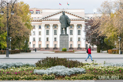 Административные здания. Тюмень, памятник ленину, правительство тюменской области, памятник ленина, тюмень, осень, виды тюмени