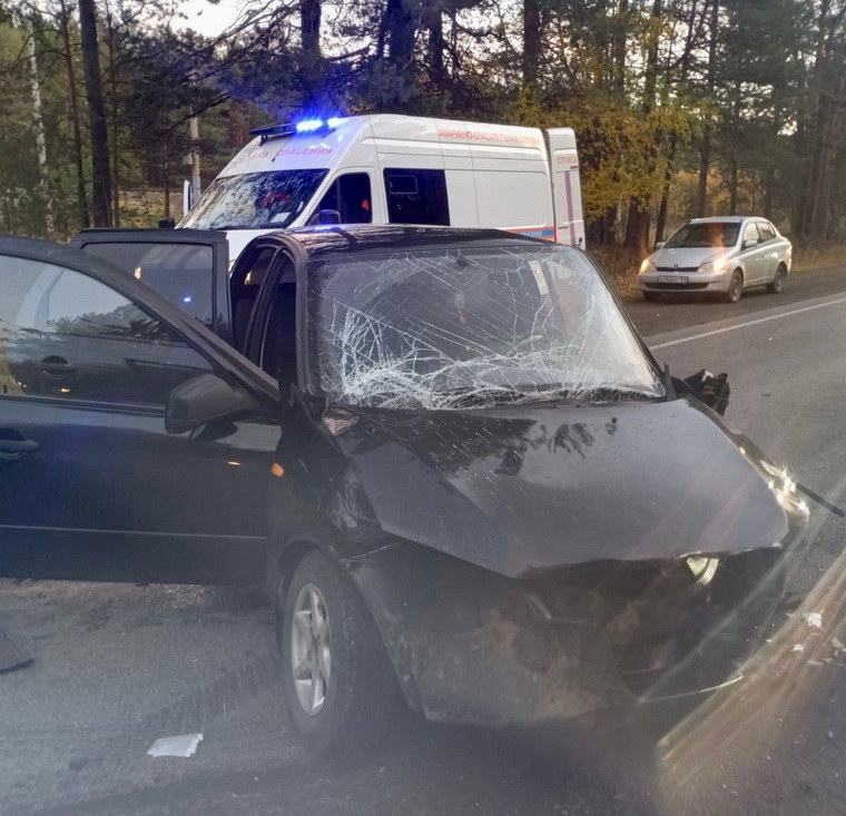 Один из пострадавших в ДТП автомобилей