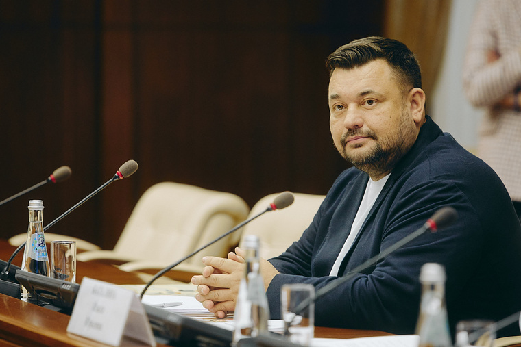 Член наблюдательного совета конкурса «Это у нас семейное» лидер поп-группы «Руки Вверх» Сергей Жуков