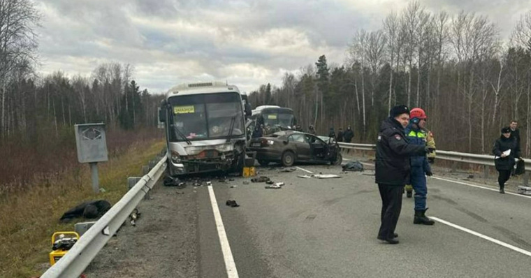 In Khanty-Mansi Autonomous Okrug, two people died in a traffic accident when a bus collided with a car