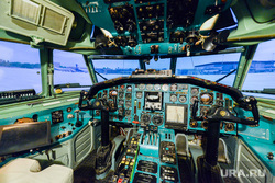 Flight simulator TU-154.  Chelyabinsk, dashboard, flight simulator, aircraft cabin, Tu-154, airplane, Tu154, instrument panel, flight simulator