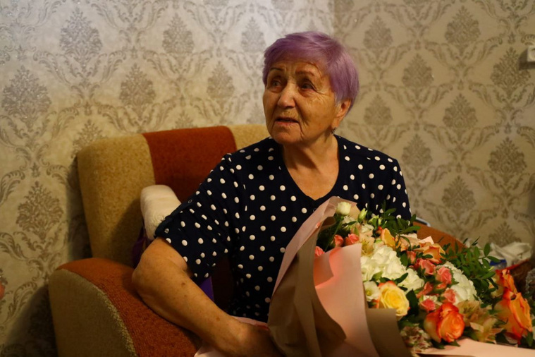 Жительнице Кургана подарили телевизор в качестве извинений за потопы в квартире