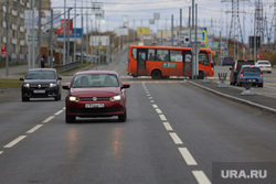 Город. Дорога по улице Бурова-Петрова. Сетевые магазины. Курган, новая дорога, улица бурова петрова