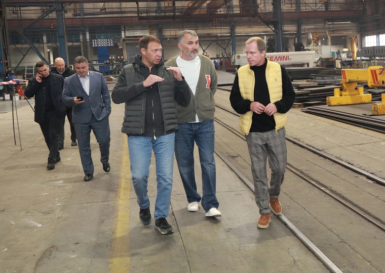 Также Кутепов посетил «Курганстальмост», где ознакомился с производственными мощностями предприятия