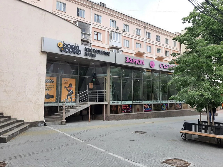 «Челиндбанк» продает бутик в центре Челябинска
