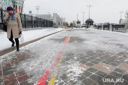 Качество уборки улиц Екатеринбурга, тротуар, лед, набережная городского пруда, гололед