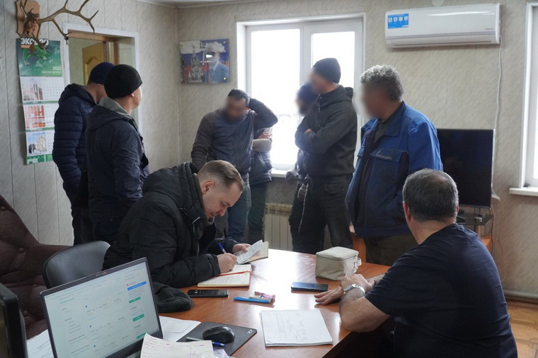 Курганские силовики проверяют соблюдение миграционного законодательства