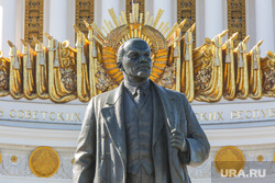 Фонтан "Дружба народов" на ВДНХ. Москва, памятник ленину, лето, герб ссср, вднх