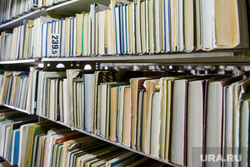Алексей Текслер посетил Челябинскую областную универсальную научную библиотеку. Челябинск, библиотека, книги, книгохранилище