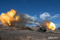 The work of the DPR artillery unit.  Donetsk region, DPR, Donbass, DPR, artillery, artillery salvo, own, sboyka