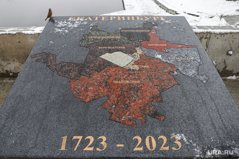 Снег в городе. Екатеринбург