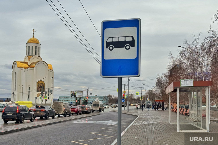 Парковка в «кармане» для заезда общественного транспорта запрещена