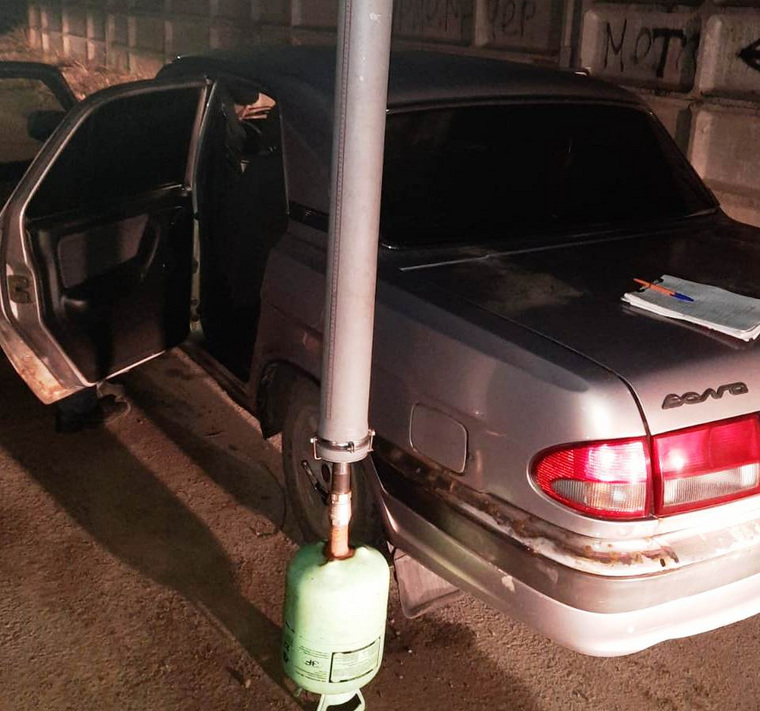 Курганцев задержали с партией наркотиков в автомобиле, планировавших отвезти их в колонию