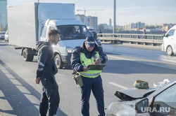 ДТП на Коммунальном мосту. Пермь, чп, дтп, оформление дтп, гибдд, дпс
