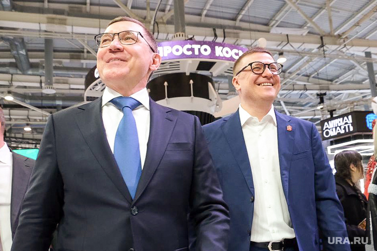 Алексей Текслер и Владимир Якушев на выставке "Россия" на ВДНХ. Москва