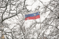 Снегопад в Москве. Москва, зима, флаг россии, снегопад
