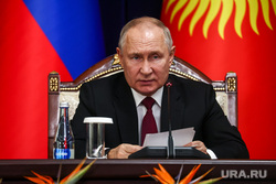 Совместное заявление президентов России и Киргизстана по итогам переговоров в Бишкеке. Бишкек, Киргизская республика, путин владимир