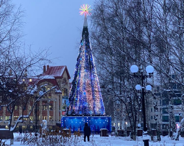 Новогодняя елка в Ханты-Мансийске