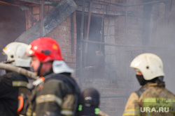 Пожар на складах. Екатеринбург, локализация пожара, пожарные