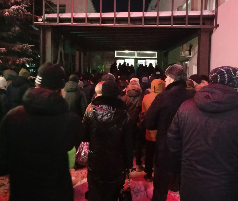 Очередь на проходной ЗАО «Курганстальмост» из-за алкотестеров