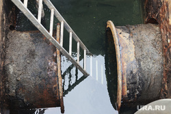 Процесс установки задвижек большого диаметра на очистных сооружениях водопровода «Арбинка». Курган, водоканал, водный союз, арбинка