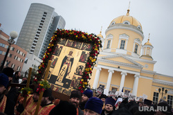 Крестный ход, посвященный дню святой Екатерины. Екатеринбург, крестный ход, свято троицкий кафедральный собор, икона святой екатерины