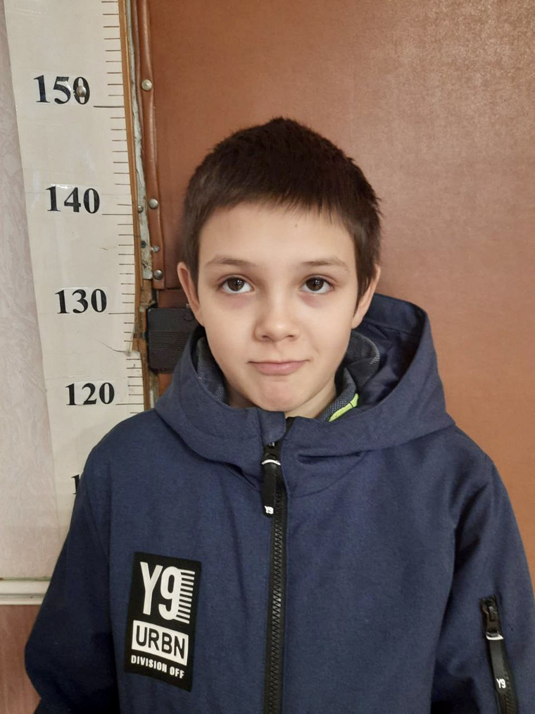 Приметы разыскиваемого Шиловских В.О: на вид 10 лет, рост 150 см, среднее телосложение, темные волосы, стрижка «ежик».