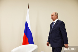 Иностранные компании, зарплаты россиян и мировая экономика: о чем говорил Путин на форуме ВТБ