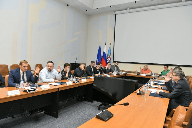 Средства на образование (8 млрд 27 млн) — это традиционно самая большая и многосоставная статья расходов Ноябрьска