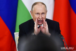 Владимир Путин и Эмомали Рахмон на встрече в Кремле. Москва, путин владимир