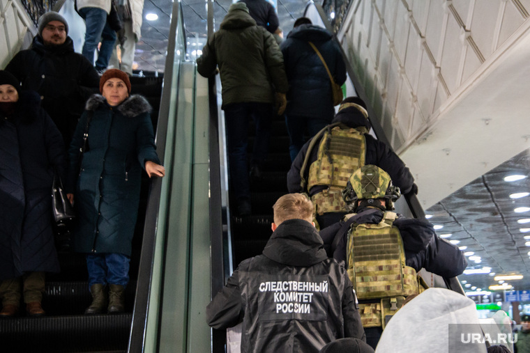Рейд по мигрантам в ТРЦ «Гринвиче». Екатеринбург