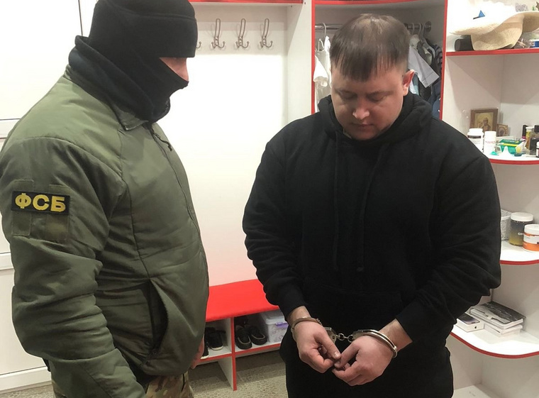 Кадры с задержанием Спиридонова появились в городских соцсетях