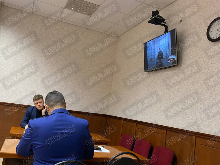 Интересы Дискова в суде представляет известный в Екатеринбурге адвокат Георгий Краснов