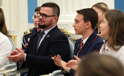 На встречу Сергей Харин (справа) приехал со своим преподавателем Юрием Черкашиным (слева)