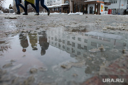 Оттепель в Екатеринбурге, лужа, проспект ленина, главпочтамт, грязь, грязный город
