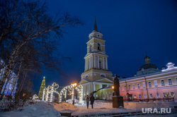Новогоднее украшение города. Пермь, огни перми, елка на соборной площади
