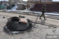 Волноваха после освобождения. ДНР, Волноваха, армия, днр, башня, военный патруль, зачистка, фронт, боевые действия, танк, всу, линия соприкосновения, комендатура, волноваха, z войска, разбитая техника, армия днр, солдат днр, армия украины, попадание