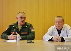 Пресс-конференция в пункте сбора по призыву. Курган, белокур алексей, дик сергей