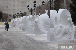Снежные фигуры. Курган, горсад, снежные фигуры, скульптура из снега