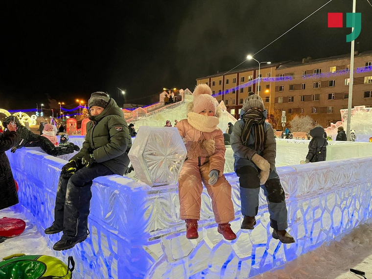 Лабиринт в ледовом городке, Лабытнанги