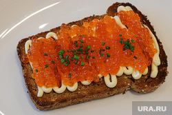 Годовщина открытия Cafe 36. Екатеринбург, тост, икра красная, cafe 36