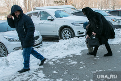 В городе снег и ветер. Курган, ветер, штормовое предупреждение