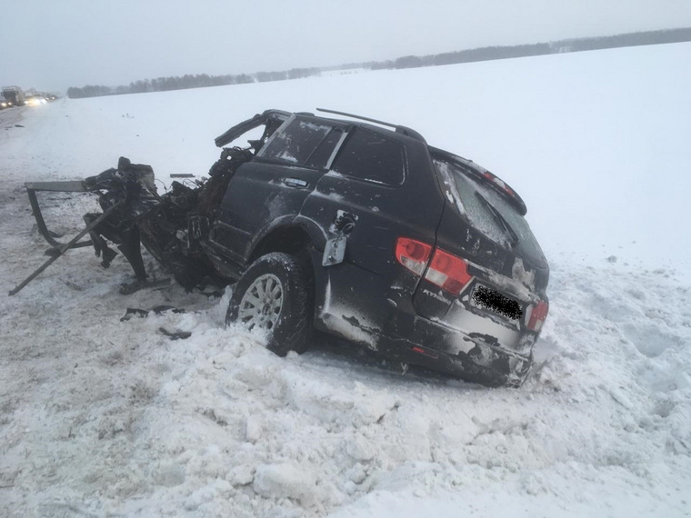 33-летняя водитель кроссовера SsangYong погибла на курганской трассе