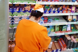 Торговые центры. Курган, торговый центр, продукты, сыр, крупа, тц, продавец магазина, сырная продукция