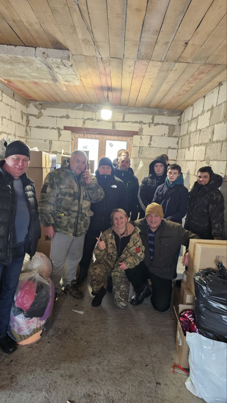 В новые регионы отправилась грузовая и две легковые машины с гумпомощью
